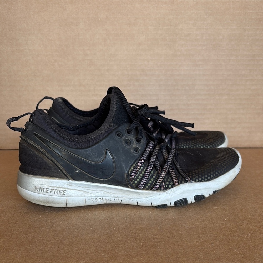 Nike Free Black Sneakers
